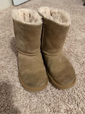 UGG Kids Cozy Short Boot - Chestnut/Tan